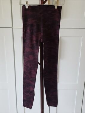 SPANX Dark Plum Camo Leggings